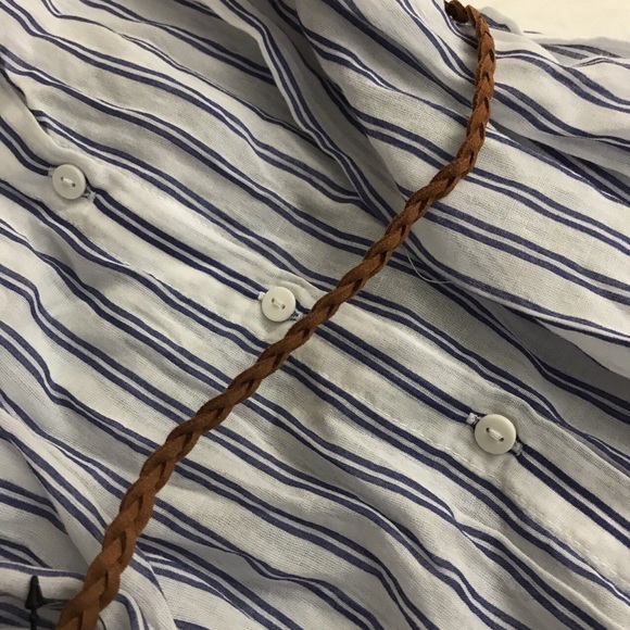 Lightweight dress with blue stripes & a brown belt - Picture 3 of 3